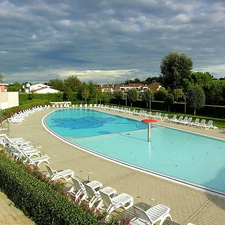 Bosco Dell'impero Nettuno アパート *